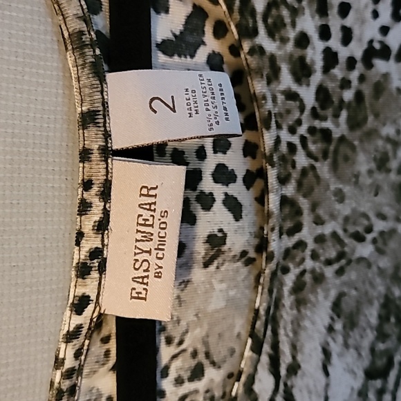 Easywear by Chico’s size 2 animal print short sleeve dress - Picture 2 of 3